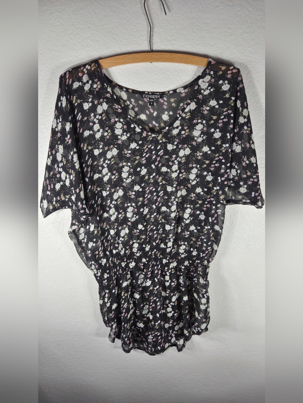 Express Black Floral Sheer Dolman Sleeve V Neck Blouse Tunic Top Blouse Size S